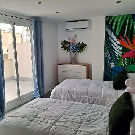 Levante Suites Benidorm Exteriör bild