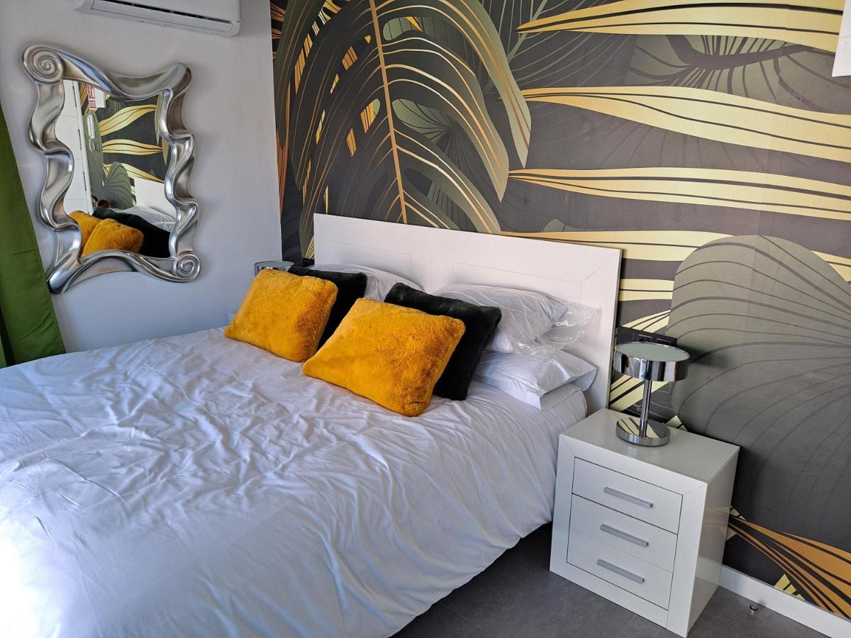 Levante Suites Benidorm Exteriör bild