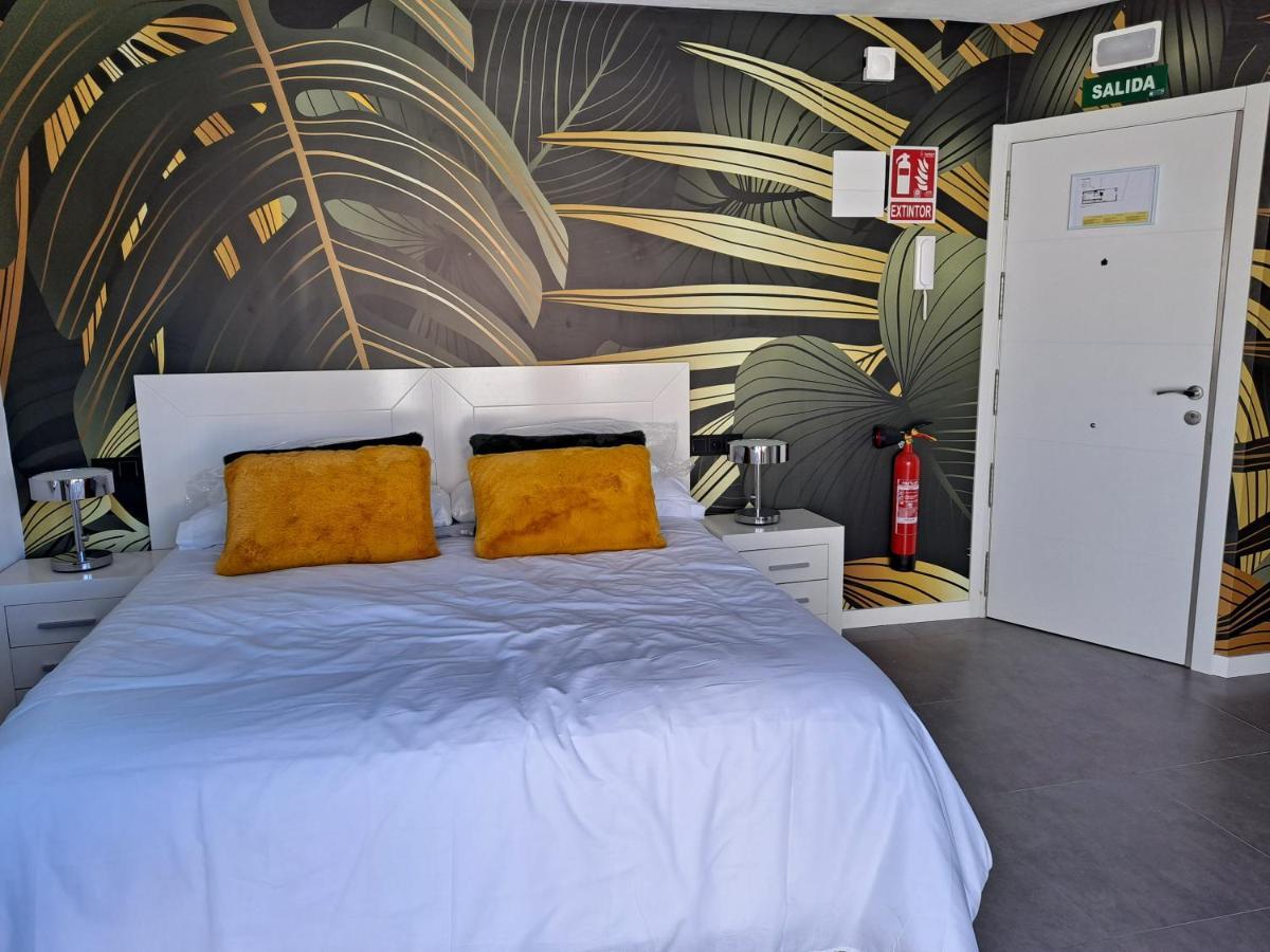 Levante Suites Benidorm Exteriör bild